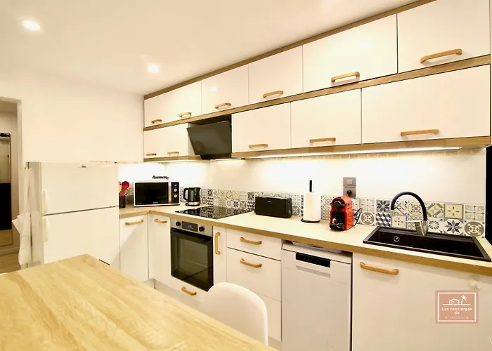 Le Fan-ny Climatise Et Acces Apartman *