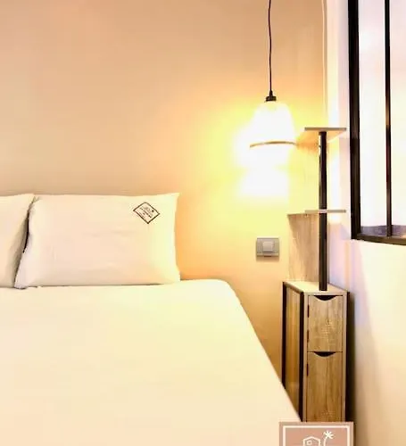 Le Fan-ny Climatise Et Acces La Seyne-sur-Mer