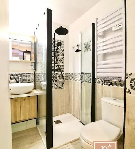 Le Fan-ny Climatise Et Acces Apartman