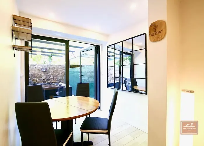 Le Fan-ny Climatise Et Acces Apartman